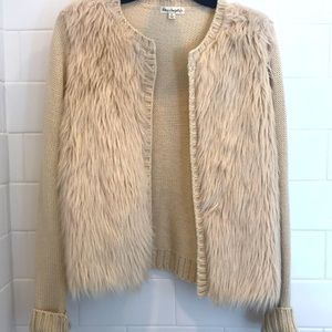 Beautiful creme fur cardigan NWT medium🤗💛🥂